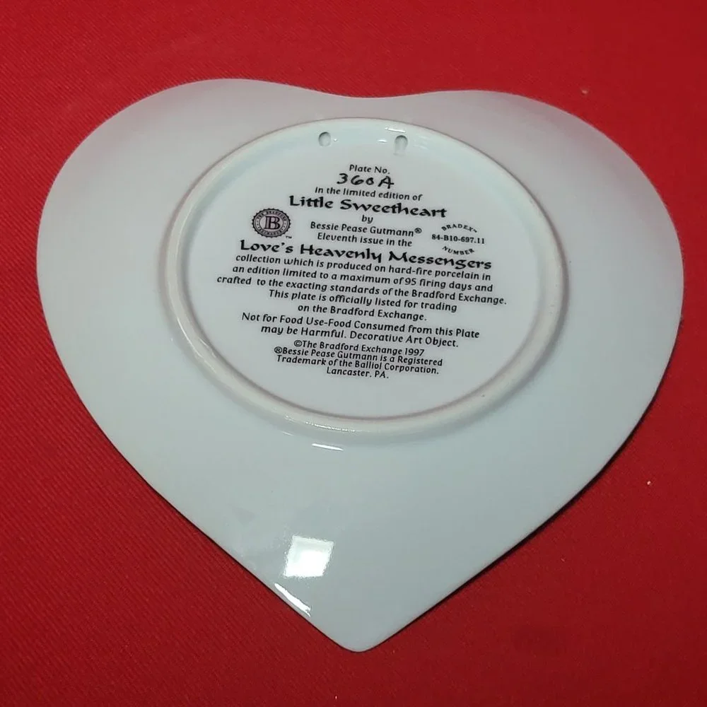 Vintage Bradford Exchange Little Sweetheart Decorative Plate 1997
